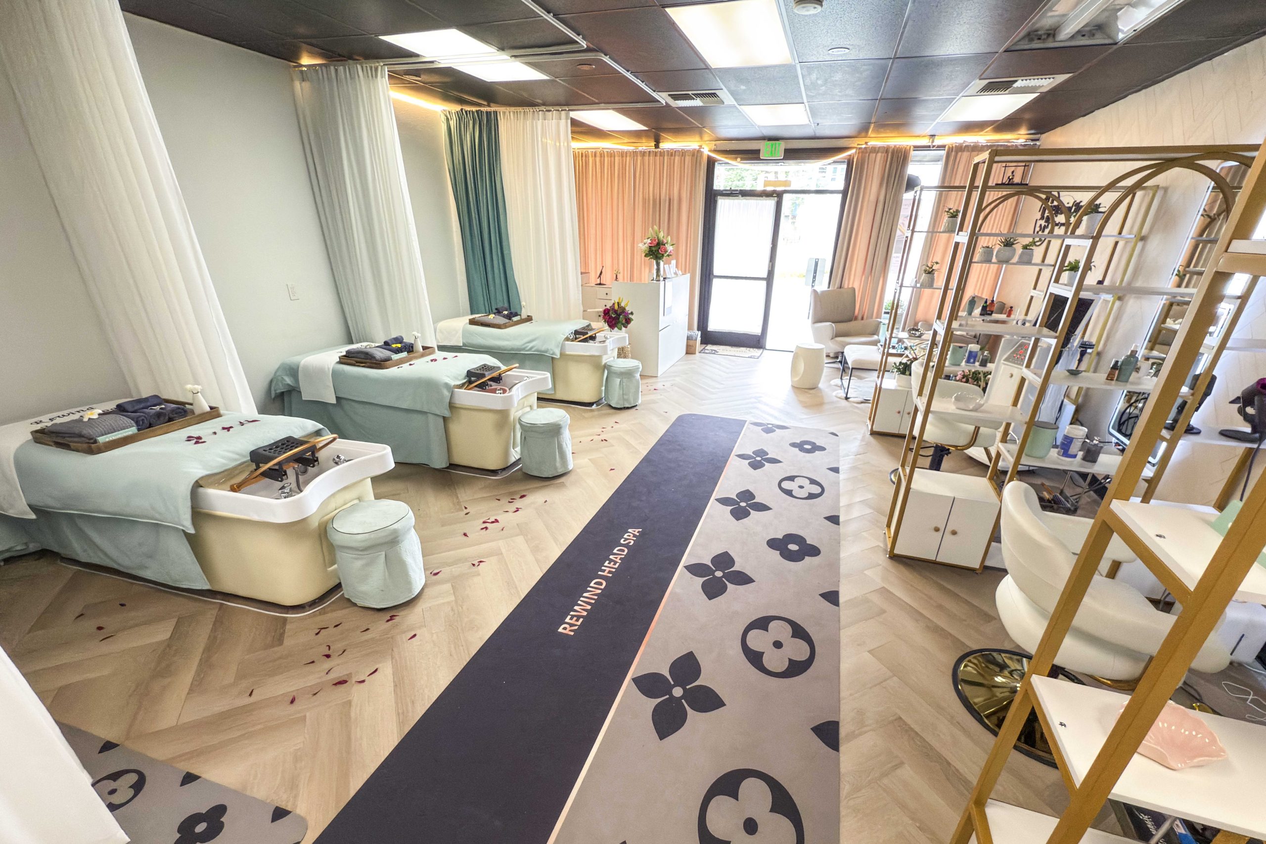 Interior of Rewind Head Spa